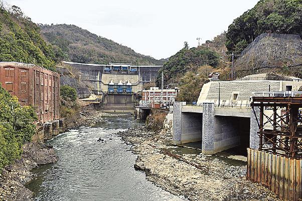 近畿整備局／天ケ瀬ダム（京都府宇治市）再開発が完成、トンネル式で放流能力増強