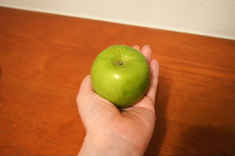 手のひらサイズがかわいい！ 梨とリンゴのような味のレアフルーツ“台湾ナツメ”って知ってる？
