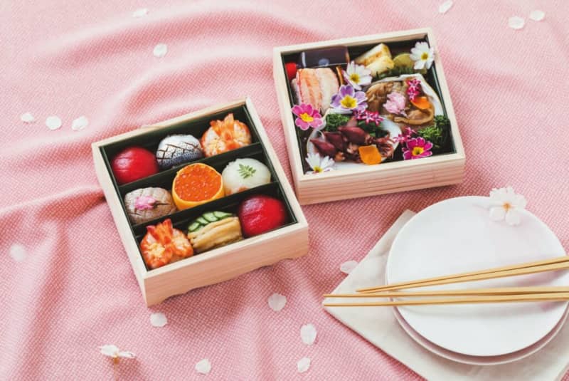 Colorful and cute temari sushi!Okura Tokyo’s cherry-blossom viewing box that will brighten your mood
