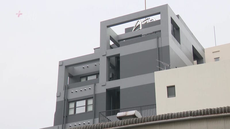 ホテル客室で男が女子大学生（２０）に刃物突きつけ財布奪い逃走　福岡