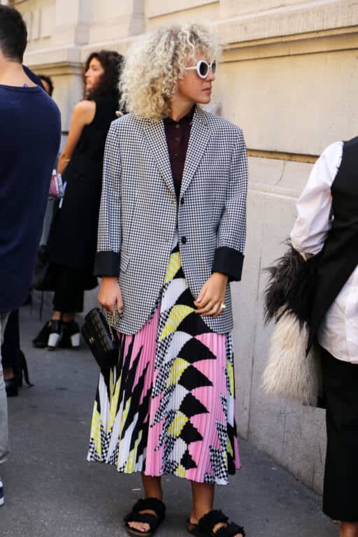 Only one point!1 selections of "spring 2023 outfits that look good on adults"