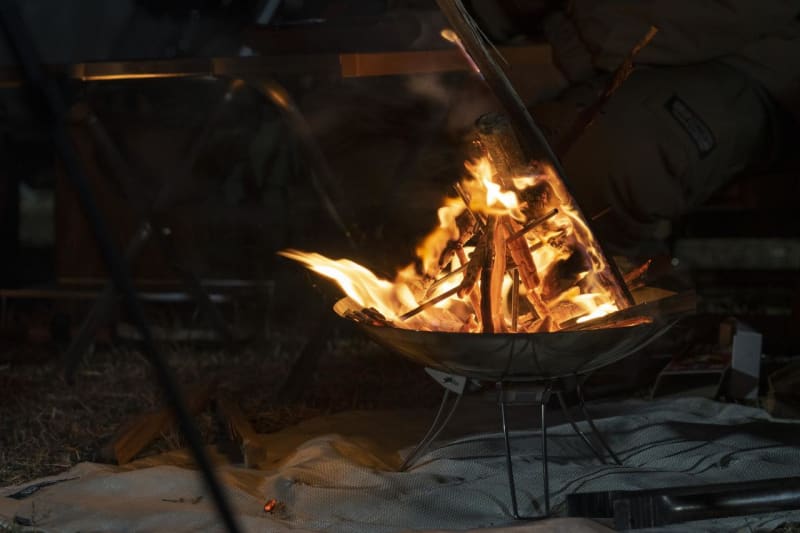 「流木って燃える？」「シリコン鍋の直火はNG？」シーズン33のハピキャンロケに密着して気になっ…