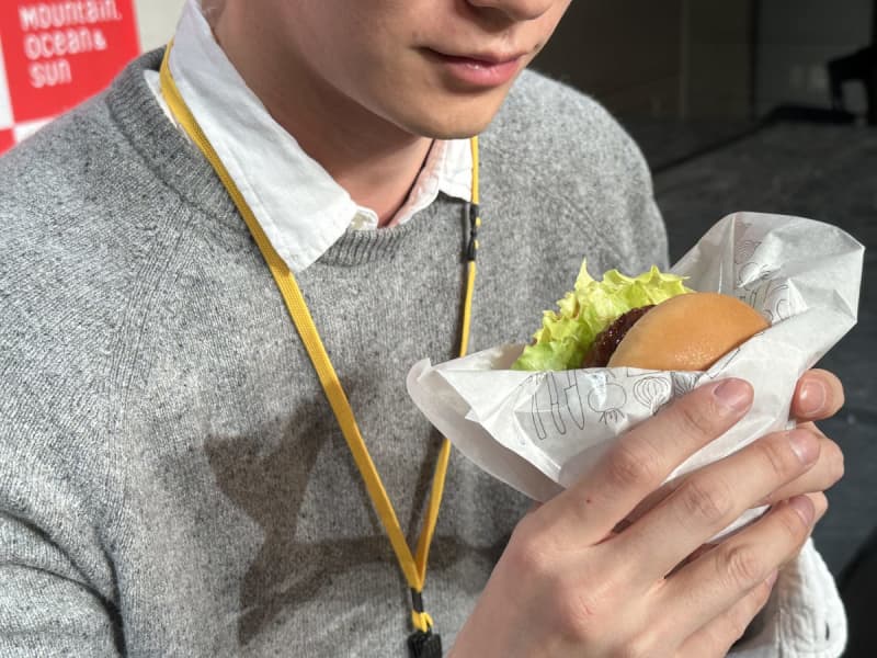 "One more!" "I was captivated" New Japanese-style hamburger appeared