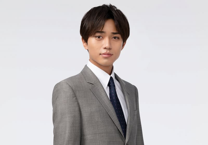 Ren Nagase as Izumi Godo, a career detective from the Metropolitan Police Department's First Investigative Division in Sunday Theater "Last Man"!