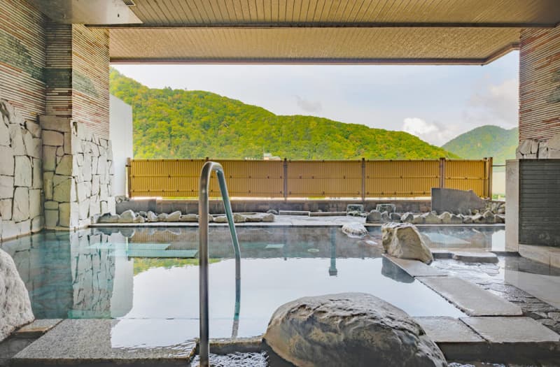 Hokkaido Jozankei Onsen "Jozankei Manseikaku Hotel Milione" Opens a co-working space overlooking the nature of the national park!