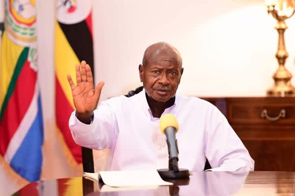 El hijo mayor del presidente Museveni anuncia q…