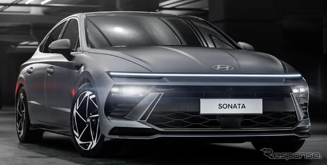 Hyundai's medium-sized sedan 'Sonata' has a new and improved look, announced in Korea