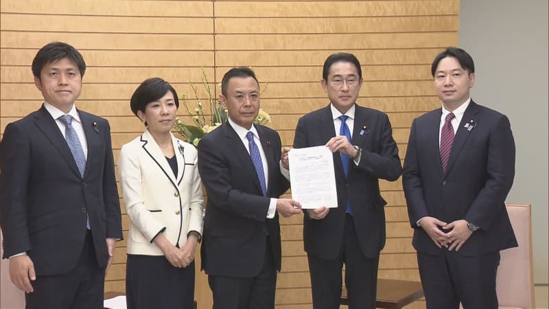 公明、“次世代育成・集中期間”提言　児童手当の拡充など申し入れ