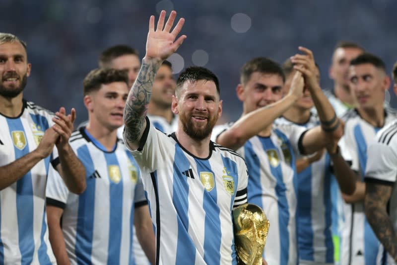 メッシ、アルゼンチン代表史上初の偉業達成！　通算ゴール数が「100」に到達