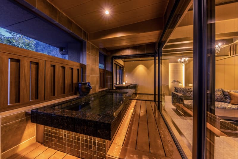 岐阜・下呂温泉「こころをなでる静寂みやこ」新しいスイートルームが2部屋登場！驚きの客室露天風呂