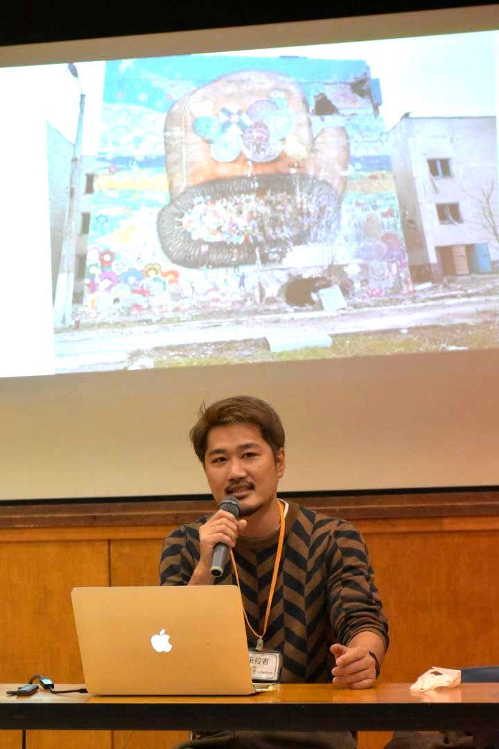 自分だけの未来描いて　壁画アーティスト・ミヤザキさん、茨城・笠間高で講演
