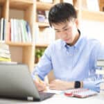 オンライン授業の単位数上限緩和を、日本私立大学連盟が中間報告