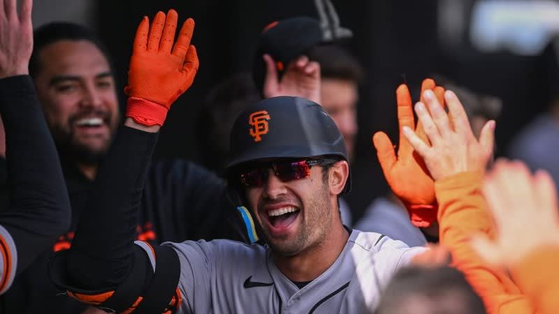 Giants win 16 points, tie team record of 13 HR in XNUMX consecutive games