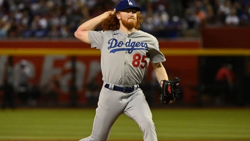 Dodgers beat D-backs for XNUMX straight wins; starter May pitches well with XNUMX innings
