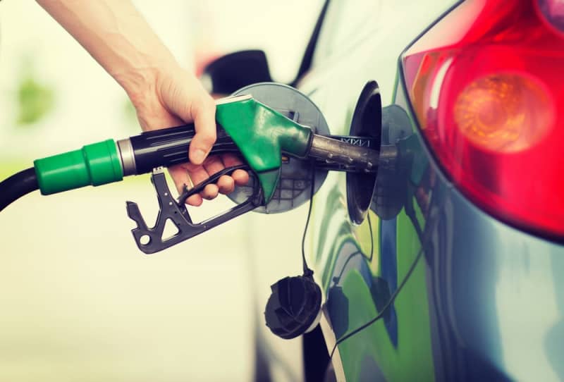 What's the smartest way to save money on gas?Little tricks to help you save money