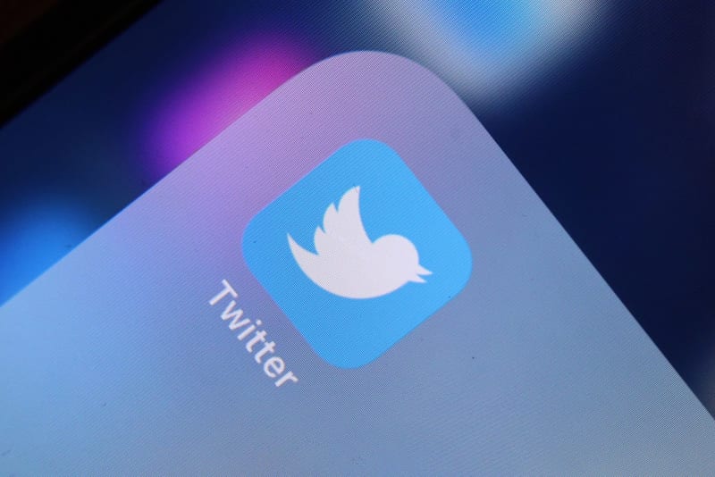 Musks Twitter blockiert Links zu rivalisierende…