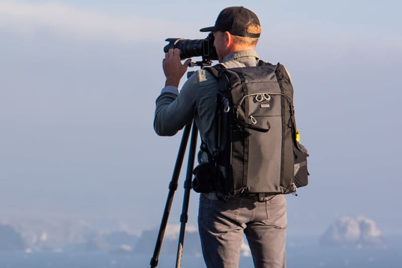 You can easily carry around a lot of luggage!weightless backpack