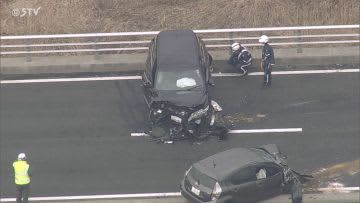 Collision accident between two cars and a motorcycle Death of a man in his XNUMXs Ishikari city