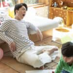 疲れると眠くなるのはなぜ？　眠りのトリガーと睡眠を促す分子メカニズムを発見