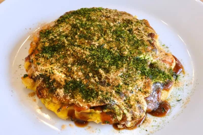 Directly taught by Emiko Uenuma "How to make exquisite okonomiyaki" The best melting taste ever... Emiko Uenuma...