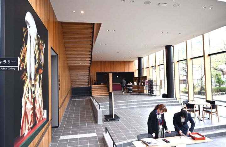 Hirakushi Denchu ​​Art Museum reopened after renovation on 18th. Larger space, 1.6 times larger than the old building. Ibara City, Okayama Prefecture
