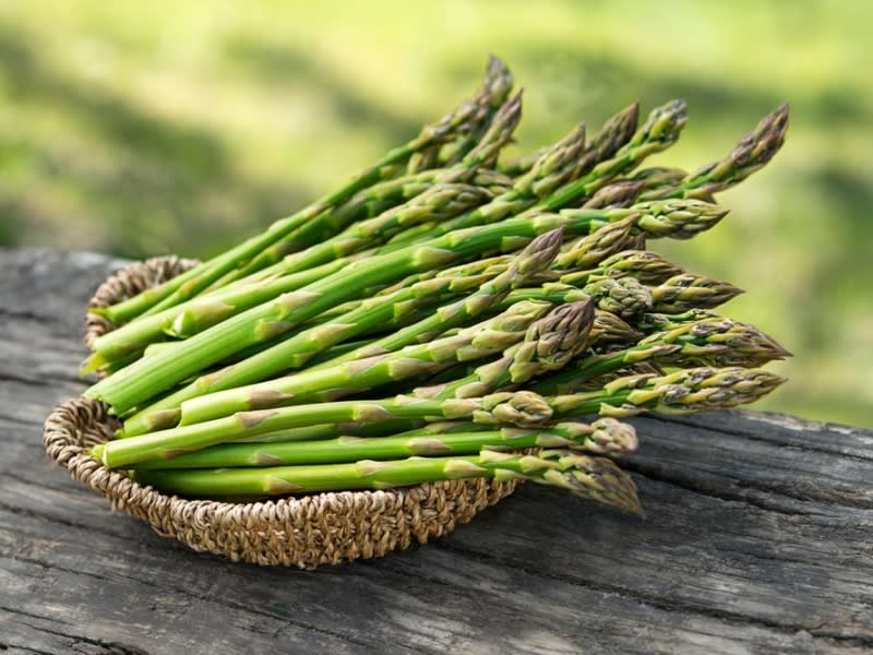 How many calories in 100g of asparagus? ～Nutrition quiz for dieting～