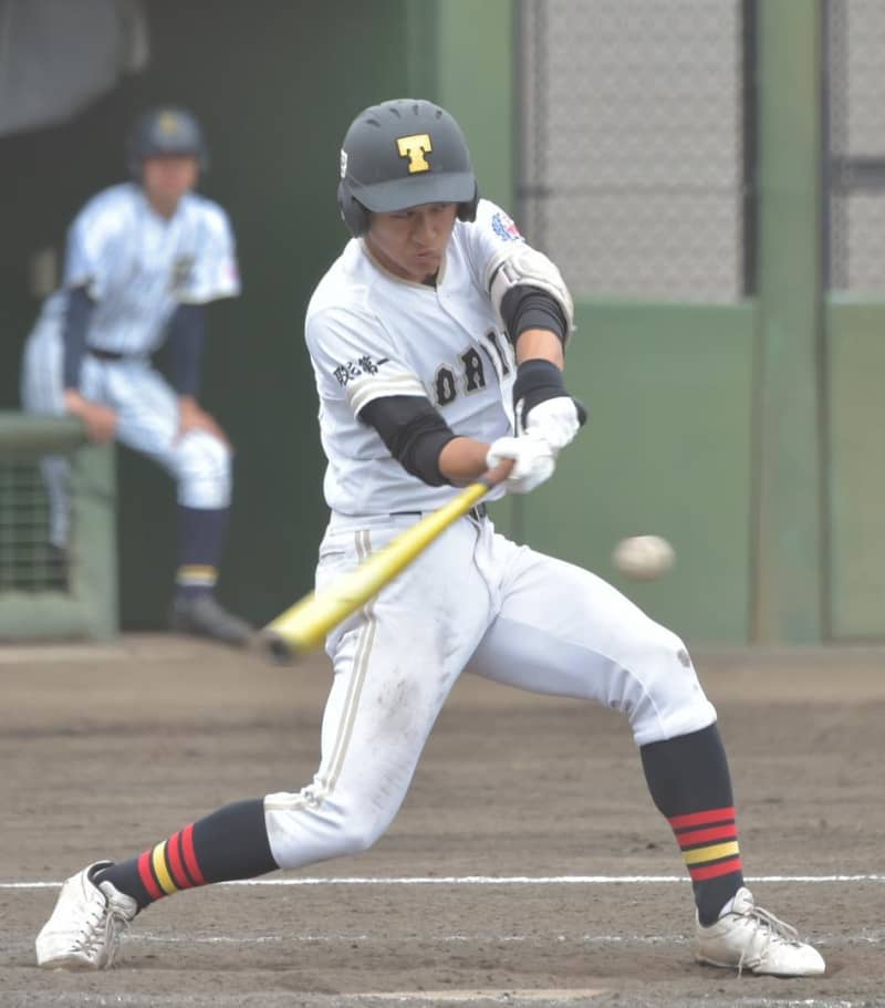 春季関東高校野球　茨城県大会地区予選　取手一、逆転勝ち