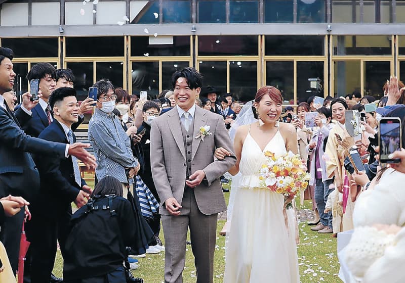 Wedding ceremony and celebration at a ski resort Tonami/Yumenodaira, Oyabe's Takemoto, and Mr. Ishii