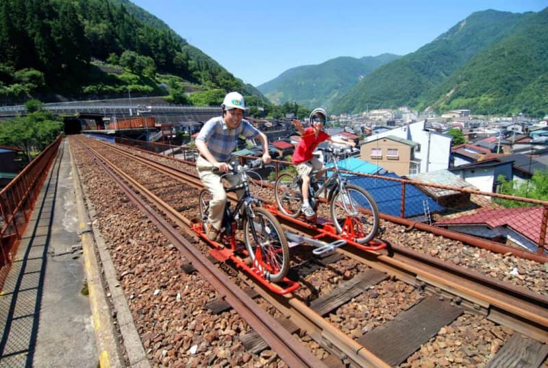 岐阜「ガッタンゴー！！」廃線上を走るレールマウンテンバイク。鉄橋を渡る渓谷コースも！春～秋の限…