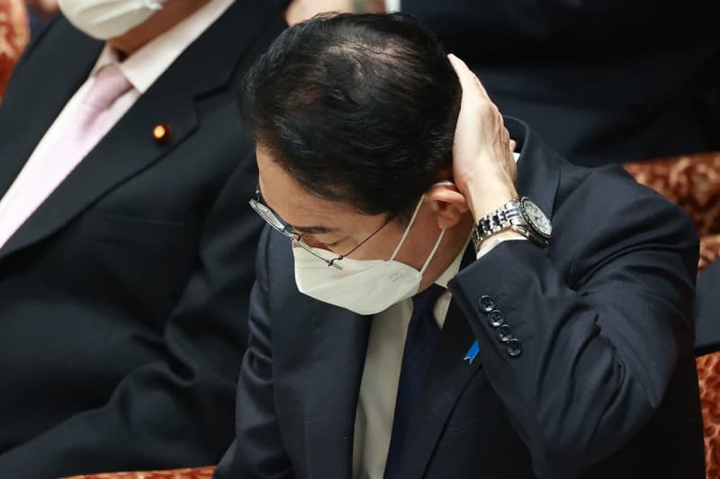 爆破事件当日も散髪へ…岸田首相の「平常運転」に「余裕すごい」と驚きの声、2週に1度はお気に入りの店へ