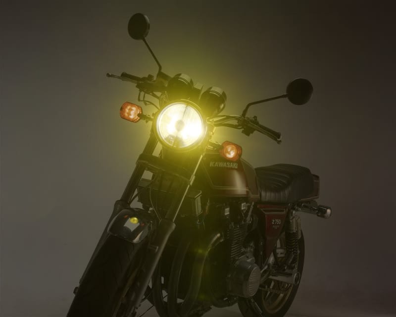 明るさアップでバイクの夜間走行も安心　簡単装着LEDバルブが登場