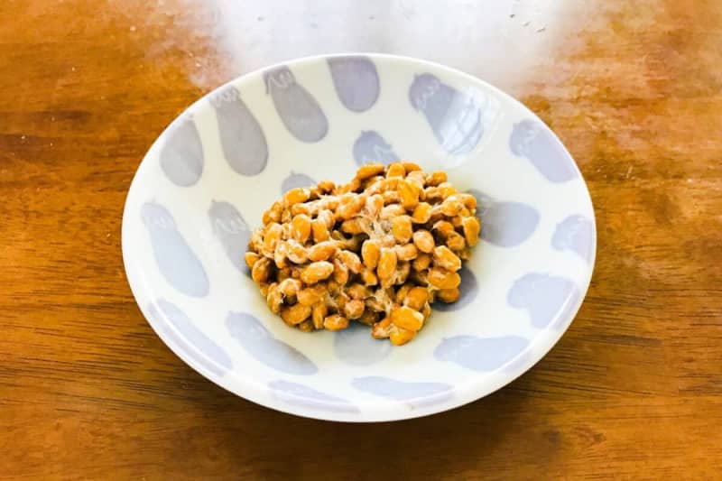 Ai Tominaga put "something" in natto and ate it... Few ordinary people do it Supermodel Tominaga...