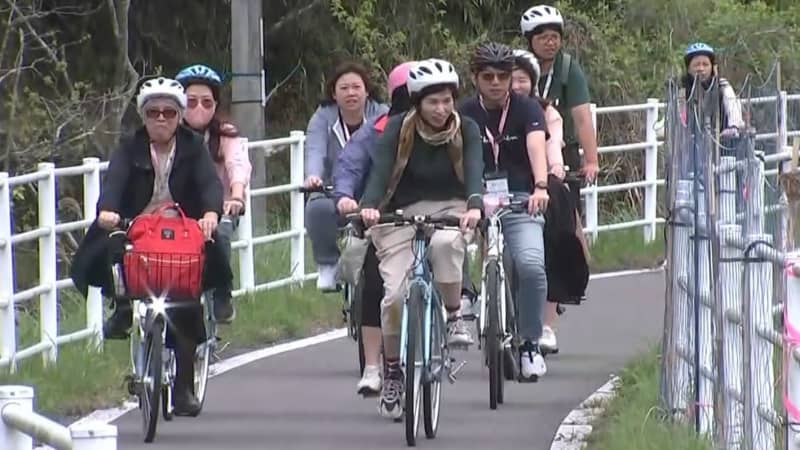 4年ぶり海外からのツアー客受け入れ 台湾のグループがサイクリングで新緑を楽しむ　大分・中津市