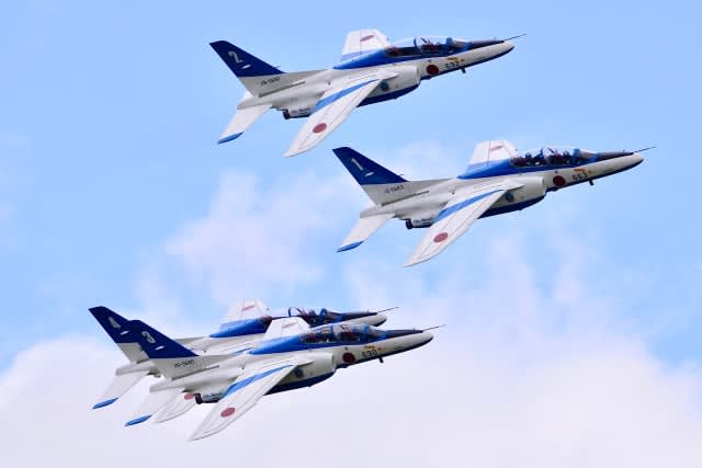 【2023年6〜8月 航空イベント】夏のブルーインパルスを満喫！航空機を間近で見られる行事も