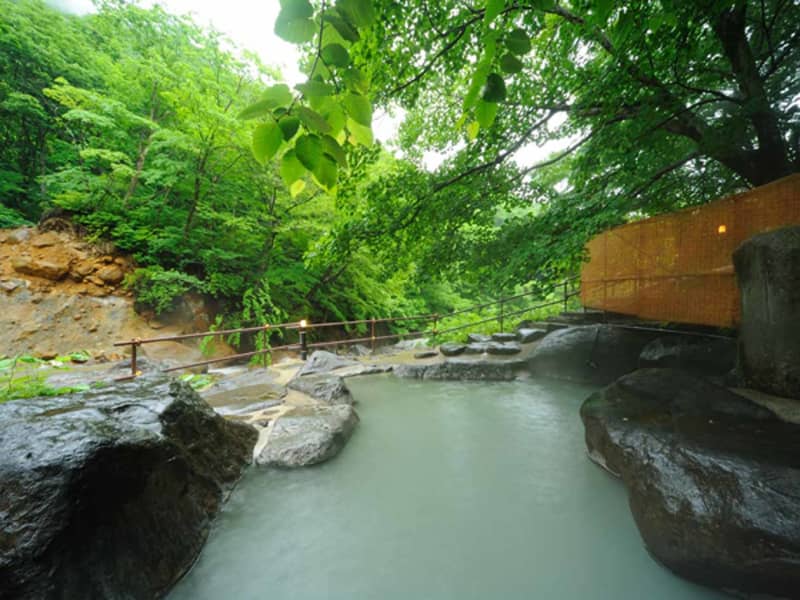 山形「滑川温泉福島屋」4月28日から営業開始！200余年続く秘湯。混浴露天風呂から眺める渓流の絶景