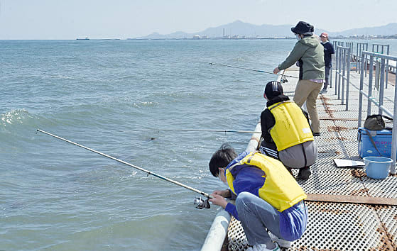 Fishing line for big game opened one day late Marine fishing center in Joetsu City