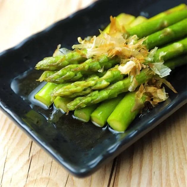 [Asparagus + Mentsuyu] Easy and delicious deep-fried dipping just by pickling.Recommended asparagus recipes