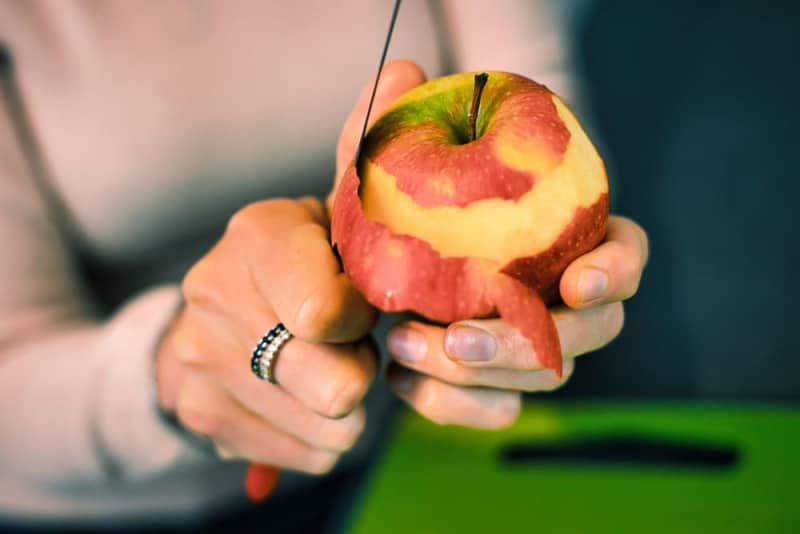 how are you guys saving? Easy ideas using "apple skin", "rice sharpening juice" and "dishwashing sponge"...