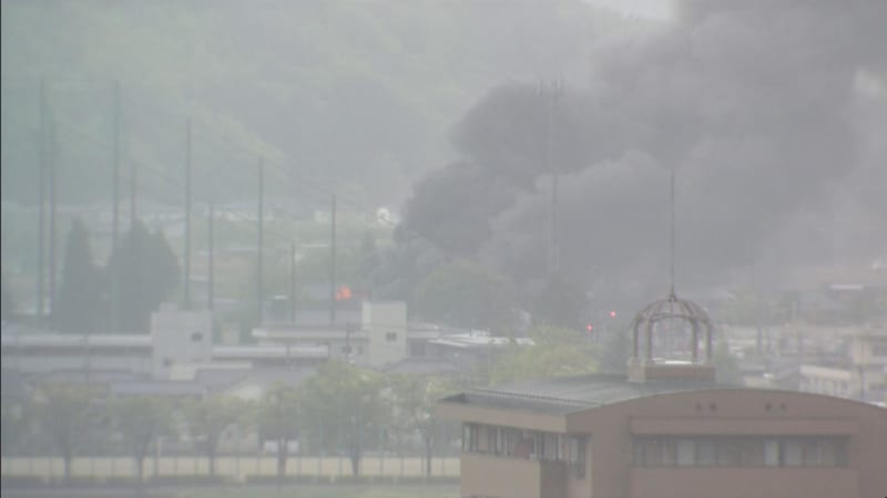 ⚡｜【速報】福島市で建物火災　消火活動中