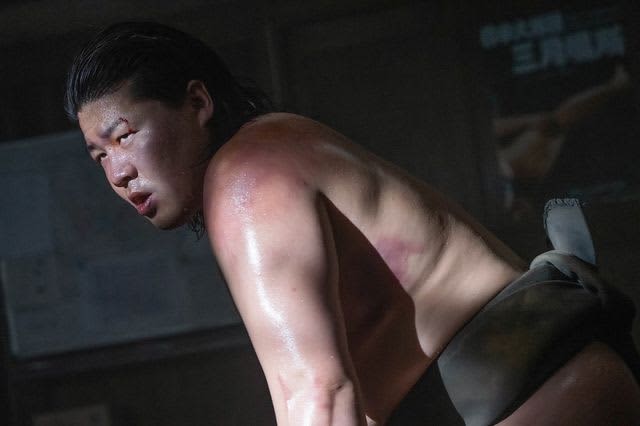 Weight gain for physical remodeling! Wataru Ichinose, starring in "Sanctuary", makes an amazing role as a sumo wrestler