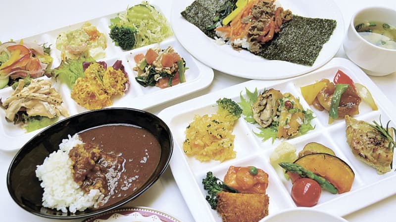 Various Japanese and Western dishes with plenty of vegetables Beautiful sweets made by craftsmen are also available at Berry's…