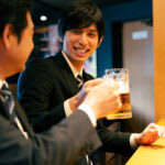 「酒を飲める」と所得は上がるのか？　日本・韓国・台湾の働く男性に調査　東京大学