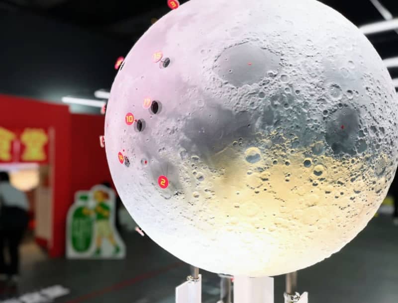 月の砂・宇宙服・浮遊感…月面生活を疑似体験！日本科学未来館「月でくらす展」現地ルポ