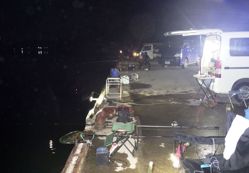 釣り人転落、機転の救助　新潟の港で長野の男性ら