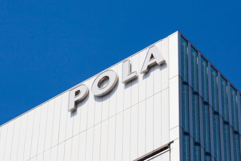 What is the salary of POLA ORBIS HOLDINGS?Average age and length of service [2022 update]