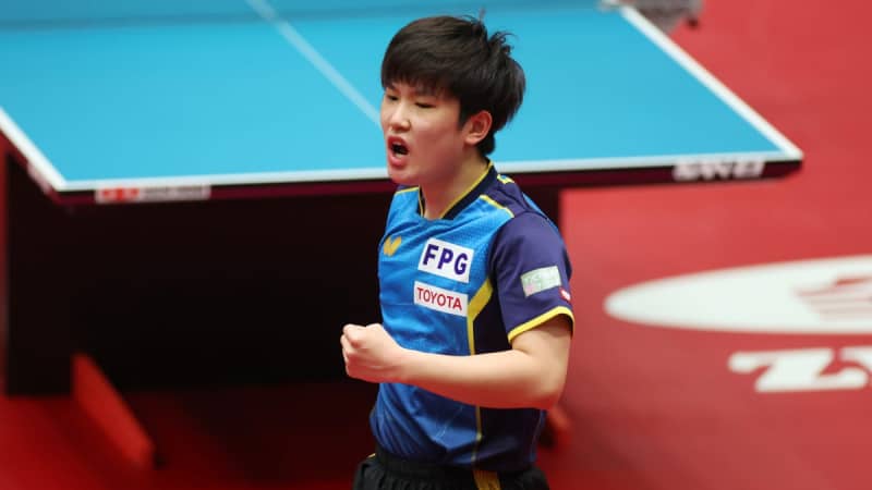 Tomokazu Harimoto won the full game with three in-high crowns, Hayate Suzuki, and won the 3th round.