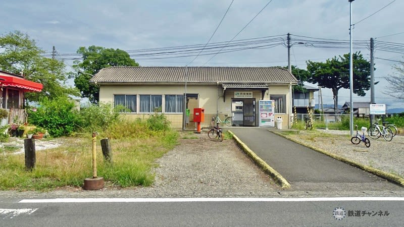 Simple wooden station building JR Shikoku Tokushima Line Nishimaue Station [Wooden Station Building Collection] 155
