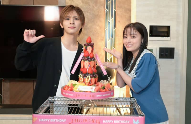 Kanna Hashimoto surprises Ryosuke Yamada on his 30th birthday! "The Ring Finger Dedicated to the King" episode 4 broadcast tonight