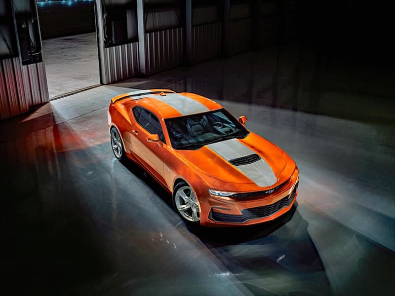 Released the Chevrolet Camaro limited model "Vivid Orange Edition".Body color is orange...