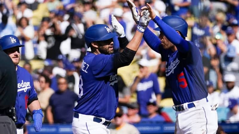 Dodgers win four in a row and save 10, the most of the season